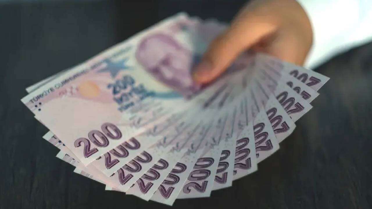 Emekli ve memur için temmuz zamları belli oldu! Bu tarihlerde hesaplarınızı kontrol edin: İşte zamlı rakamlar ve ödeme takvimi 4